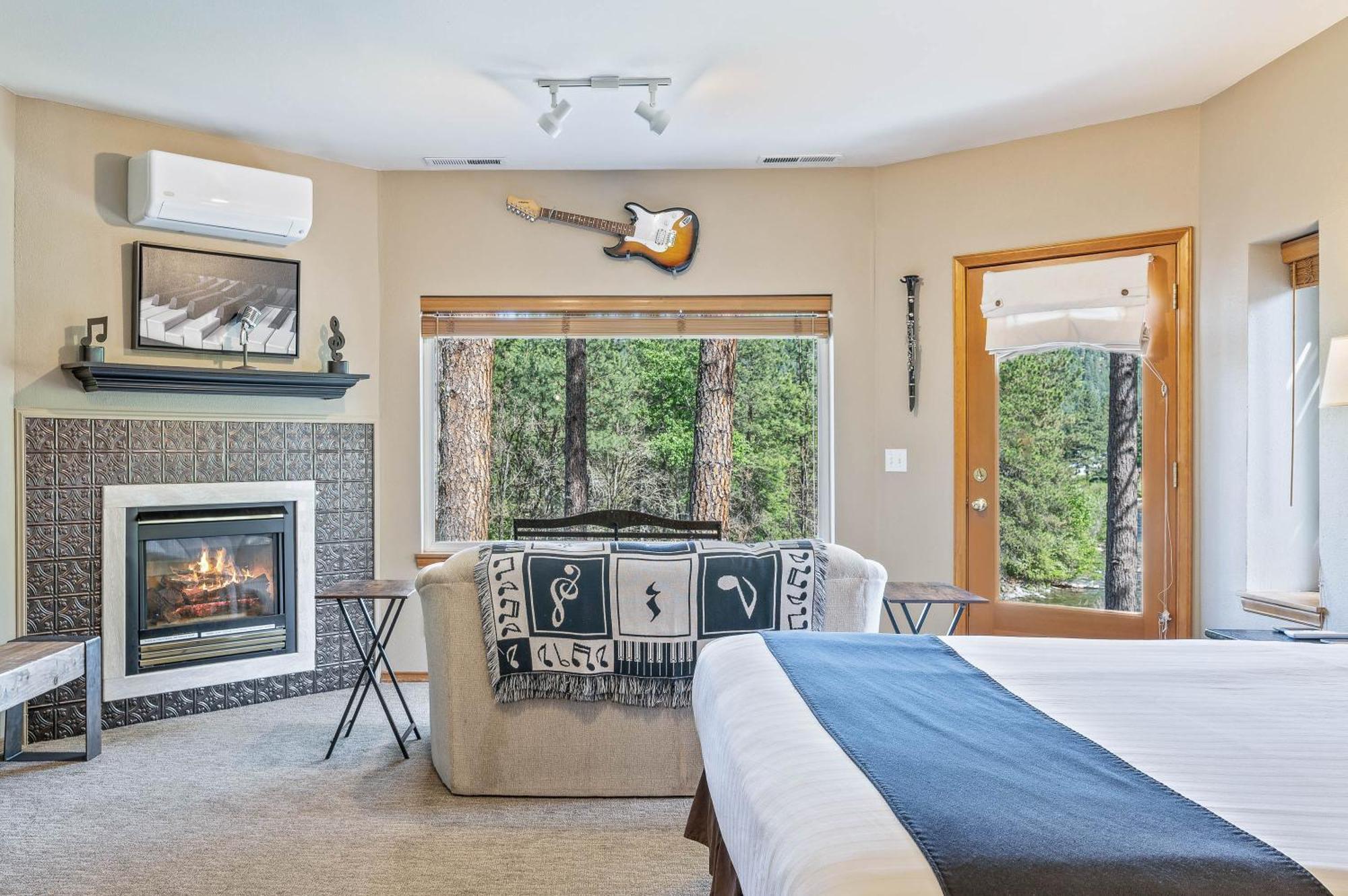 All Seasons River Inn Leavenworth Extérieur photo